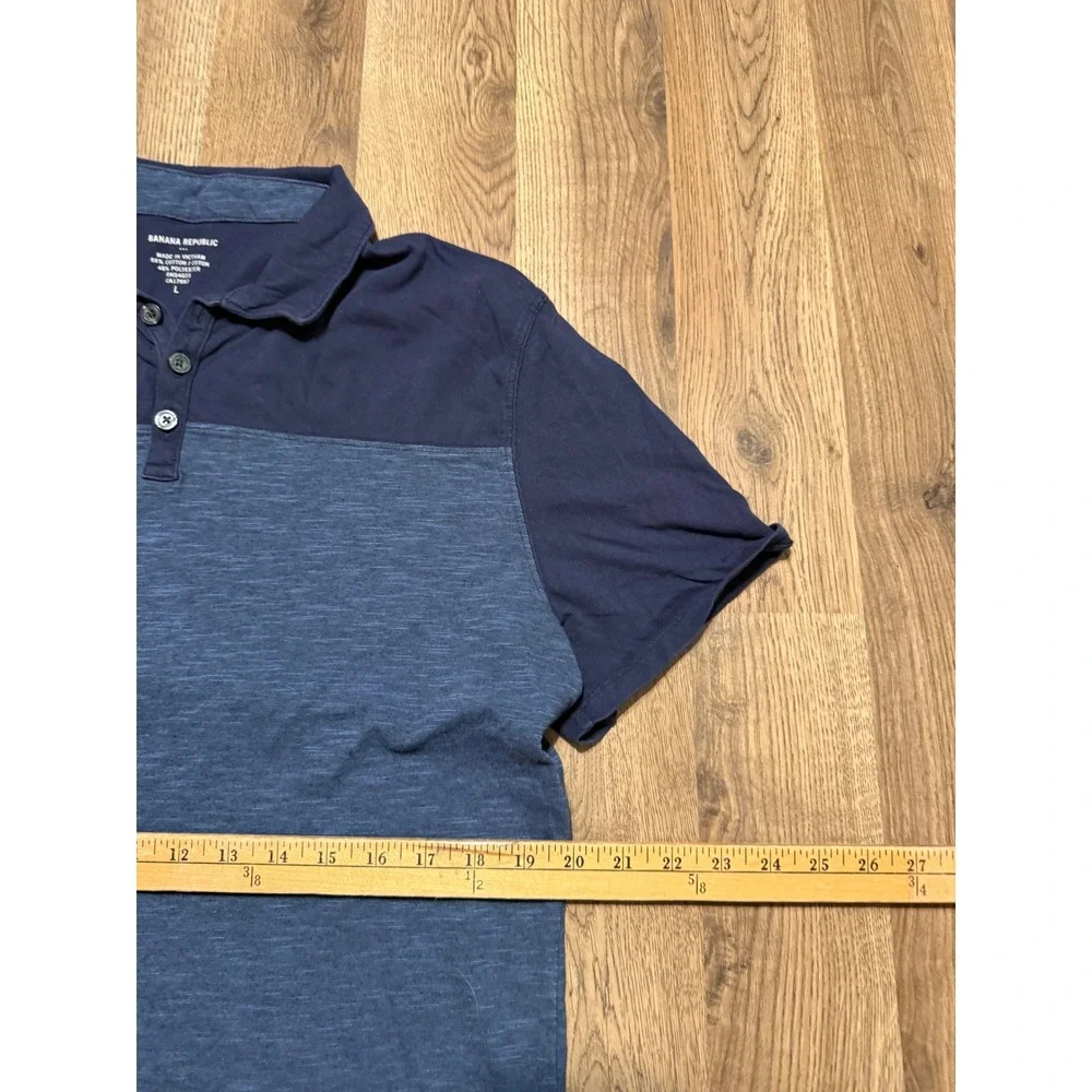 Banana Republic Shirt Men's Size Large Short Sleeve Shirt 3/4 Button Blue